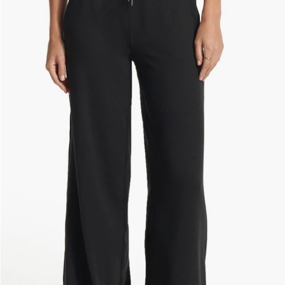 Vuori Essential Wideleg Pant, Size XL - Picture 3 of 5